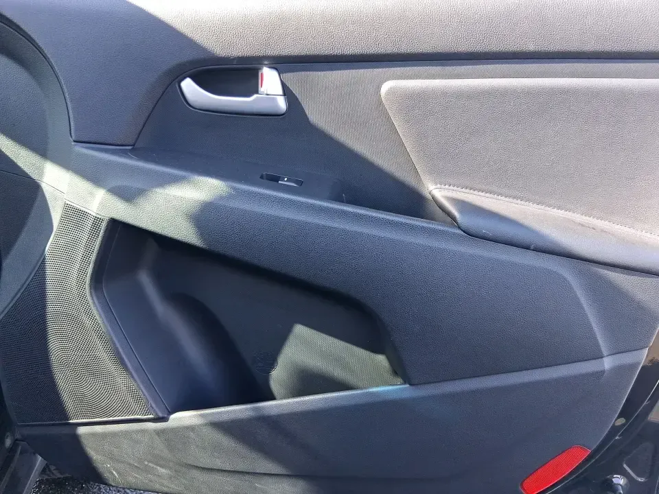 2016 Kia Sportage LX (KNDPBCAC7G7) with an Theta II 2.4L I-4 gasoline direct injection engine, 6-Speed Automatic transmission, located at 880 E. National Road, Vandalia, OH, 45377, (937) 908-9800, 39.891918, -84.183594 - Need a crossover that can handle Ohio's four seasons, school runs, and weekend getaways without draining your budget? This 2016 Kia Sportage LX is built for real life in Vandalia-whether you're commuting down I75, running errands along National Road, or packing up for a day at the Dayton Aviation He - Photo#18