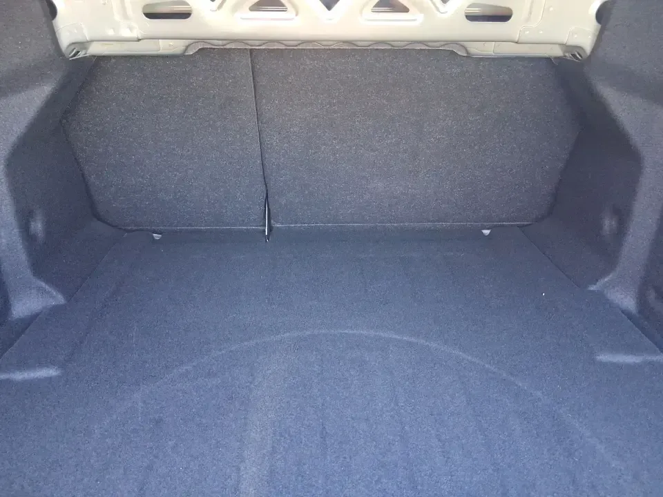 2018 Chevrolet Cruze LT Auto (1G1BE5SM2J7) with an 1.4L I-4 gasoline direct injection engine, 6A transmission, located at 1951 S Dayton Lakeview Rd., New Carlisle, OH, 45344, (937) 908-9800, 39.890999, -84.050255 - Need a dependable commuter that sips fuel, parks easily downtown, and still feels comfortable for weekend getaways? This 2018 Chevrolet Cruze LT Auto in Satin Steel Gray Metallic is a smart, budget-friendly sedan for life in and around New Carlisle-whether you're heading down S Dayton-Lakeview Rd to - Photo#12