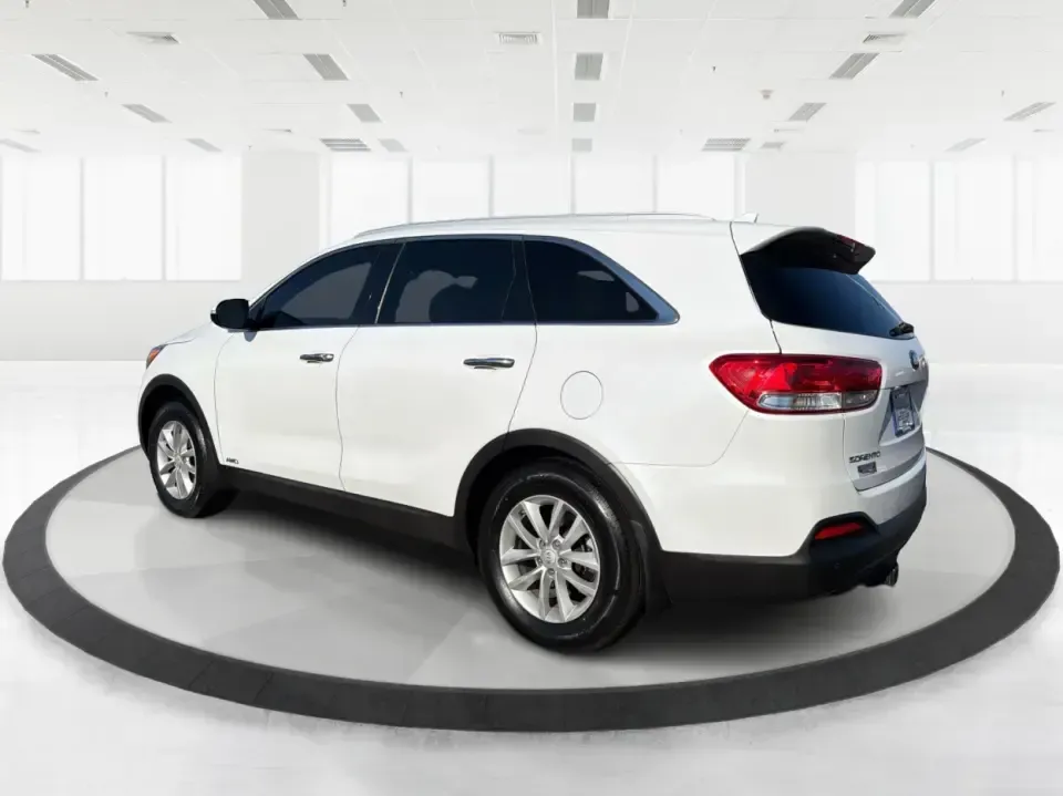 2018 Kia Sorento 2.4L LX (5XYPGDA36JG) with an 2.4L I-4 gasoline direct injection engine, 6A transmission, located at 1099 N County Rd 25A, Troy, OH, 45373, (937) 908-9800, 40.057079, -84.212883 - Build your next chapter around an SUV that's ready for school drop-offs, long commutes up I75, and weekend getaways to Charleston Falls Preserve or a family day near the Miami County Fairgrounds. This 2018 Kia Sorento LX in Snow White Pearl is the kind of practical, go-anywhere crossover that fits r - Photo#4
