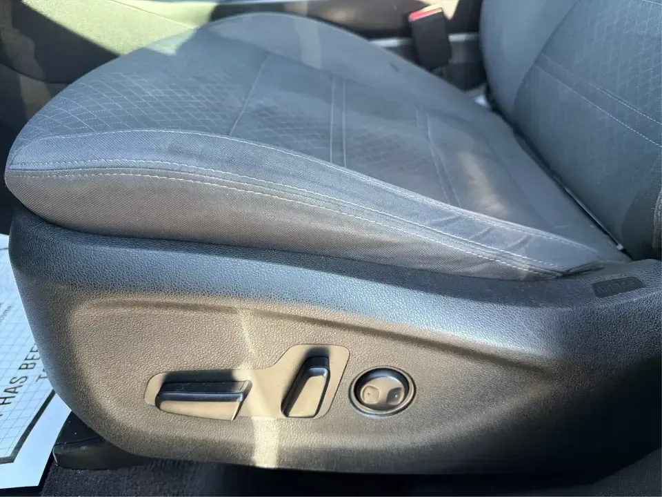 2018 Kia Sorento 2.4L LX (5XYPGDA36JG) with an 2.4L I-4 gasoline direct injection engine, 6A transmission, located at 1099 N County Rd 25A, Troy, OH, 45373, (937) 908-9800, 40.057079, -84.212883 - Build your next chapter around an SUV that's ready for school drop-offs, long commutes up I75, and weekend getaways to Charleston Falls Preserve or a family day near the Miami County Fairgrounds. This 2018 Kia Sorento LX in Snow White Pearl is the kind of practical, go-anywhere crossover that fits r - Photo#17