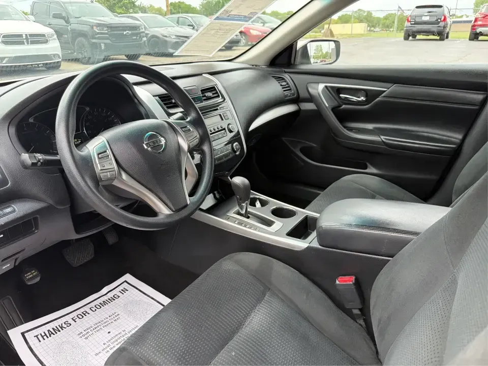 2015 Nissan Altima 2.5 S (1N4AL3AP9FC) with an 2.5L I-4 DOHC engine, Continuously Variable Transmission transmission, located at 1184 Kauffman Ave, Fairborn, OH, 45324, (937) 908-9800, 39.807072, -84.030914 - 2015 Nissan Altima 2.5 S - Photo#9