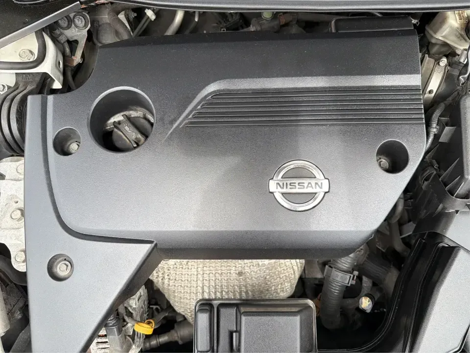 2015 Nissan Altima 2.5 S (1N4AL3AP9FC) with an 2.5L I-4 DOHC engine, Continuously Variable Transmission transmission, located at 1184 Kauffman Ave, Fairborn, OH, 45324, (937) 908-9800, 39.807072, -84.030914 - 2015 Nissan Altima 2.5 S - Photo#11