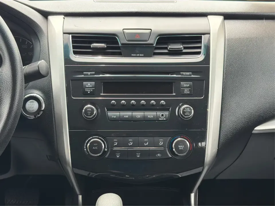 2015 Nissan Altima 2.5 S (1N4AL3AP9FC) with an 2.5L I-4 DOHC engine, Continuously Variable Transmission transmission, located at 1184 Kauffman Ave, Fairborn, OH, 45324, (937) 908-9800, 39.807072, -84.030914 - 2015 Nissan Altima 2.5 S - Photo#13