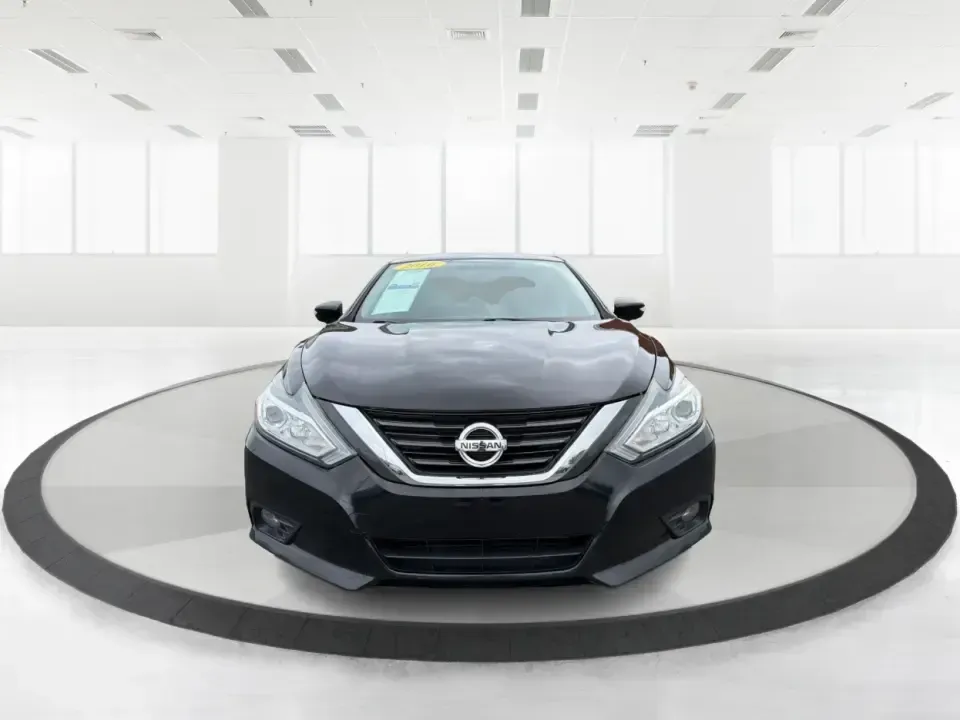 2016 Nissan Altima 2.5 SL (1N4AL3AP1GC) with an 2.5L I-4 DOHC engine, CVT transmission, located at 880 E. National Road, Vandalia, OH, 45377, (937) 908-9800, 39.891918, -84.183594 - Whether you're a Dayton-area commuter stacking highway miles, a busy parent shuttling kids between school and practice, or a weekend road-trip planner who wants comfort without overspending, this **2016 Nissan Altima 2.5 SL** is built for real life. With a sleek **Super Black** exterior and an upsca - Photo#7