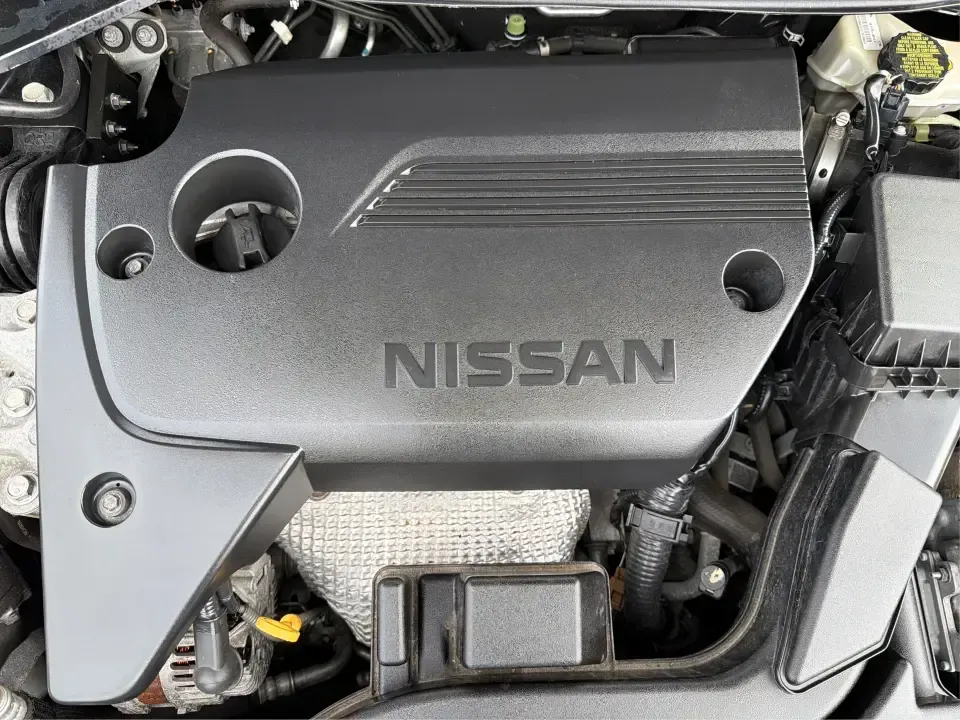2016 Nissan Altima 2.5 SL (1N4AL3AP1GC) with an 2.5L I-4 DOHC engine, CVT transmission, located at 880 E. National Road, Vandalia, OH, 45377, (937) 908-9800, 39.891918, -84.183594 - Whether you're a Dayton-area commuter stacking highway miles, a busy parent shuttling kids between school and practice, or a weekend road-trip planner who wants comfort without overspending, this **2016 Nissan Altima 2.5 SL** is built for real life. With a sleek **Super Black** exterior and an upsca - Photo#11