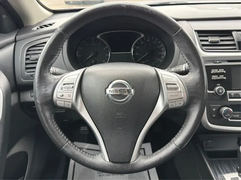 2016 Nissan Altima 2.5 SL (1N4AL3AP1GC) with an 2.5L I-4 DOHC engine, CVT transmission, located at 880 E. National Road, Vandalia, OH, 45377, (937) 908-9800, 39.891918, -84.183594 - Whether you're a Dayton-area commuter stacking highway miles, a busy parent shuttling kids between school and practice, or a weekend road-trip planner who wants comfort without overspending, this **2016 Nissan Altima 2.5 SL** is built for real life. With a sleek **Super Black** exterior and an upsca - Photo#16