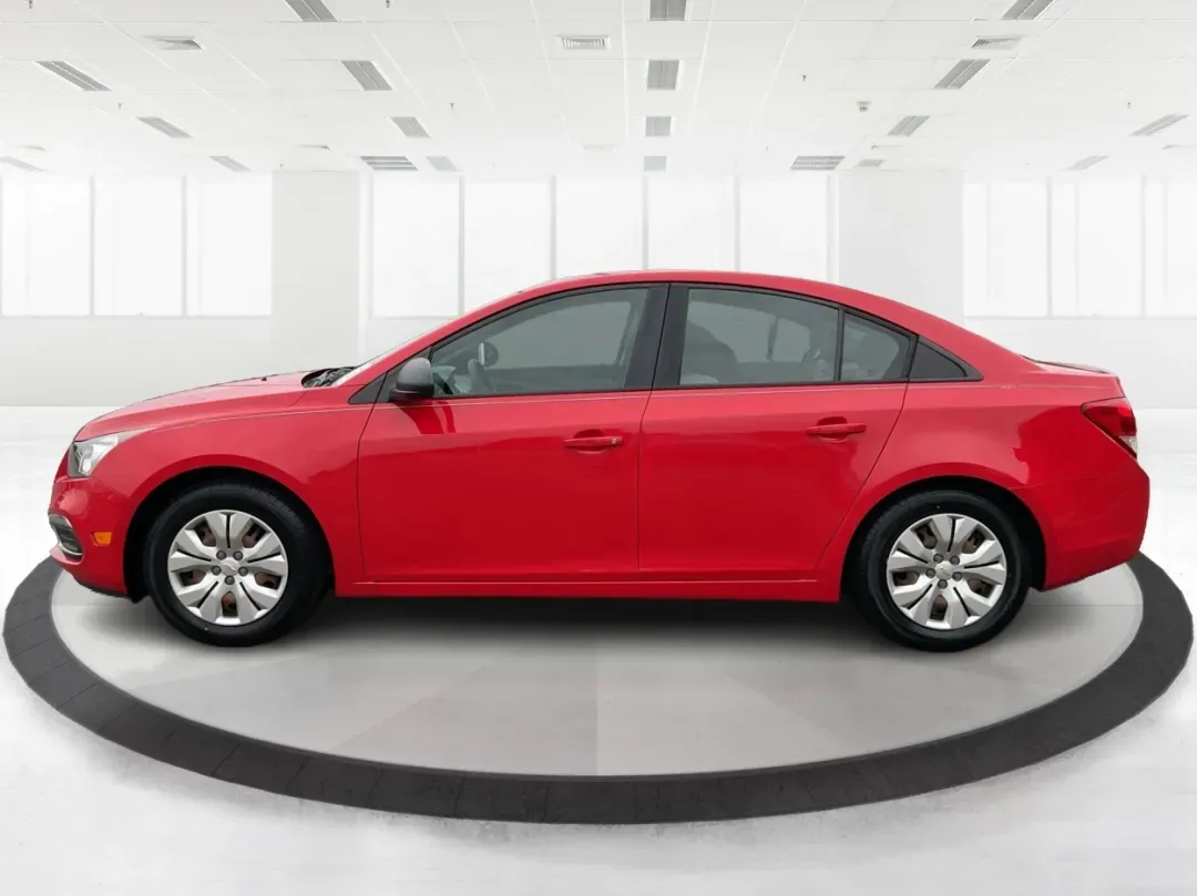 2016 Chevrolet Cruze Limited LS (1G1PC5SH5G7) with an Other engine, located at 1951 S Dayton Lakeview Rd., New Carlisle, OH, 45344, (937) 908-9800, 39.890999, -84.050255 - **Rev Up Your Commute with the 2016 Chevrolet Cruze Limited LS Perfect for Everyday Adventures!**<br /> <br /> Are you searching for a reliable vehicle that won't just get you from point A to point B but will also elevate your daily travel experience? Look no further than the stunning 2016 Chevrole - Photo#5