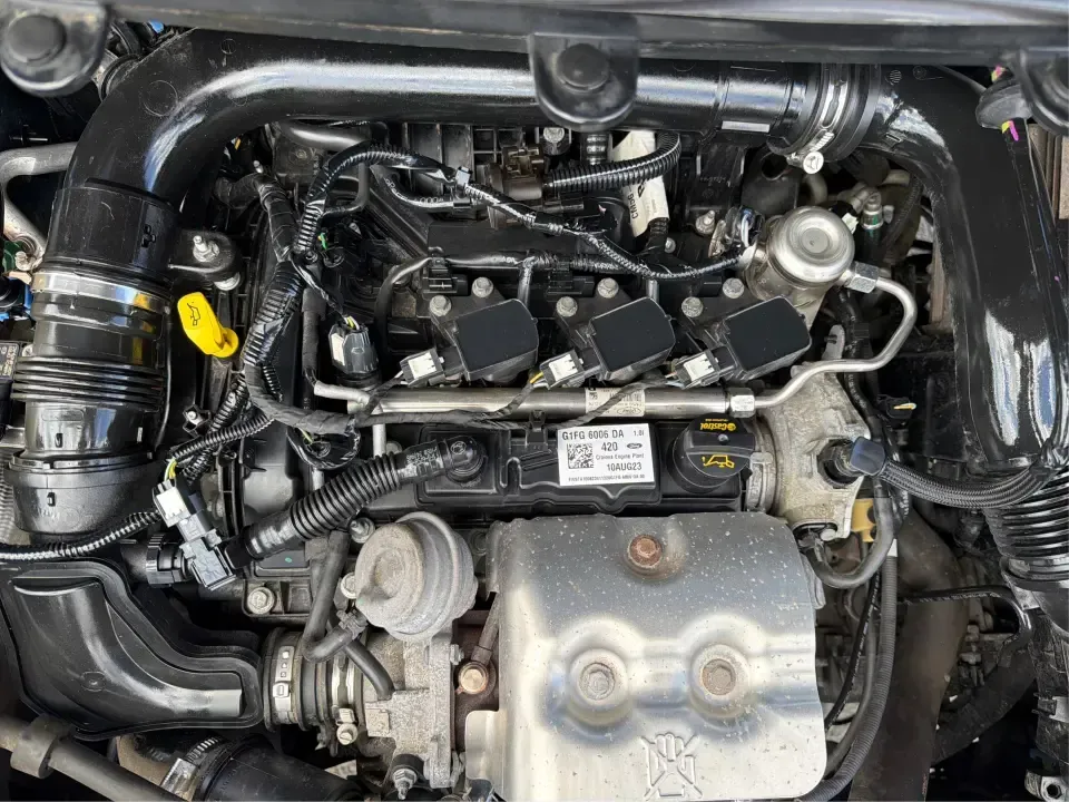 2020 Ford EcoSport SE (MAJ3S2GE5LC) with an EcoBoost 1L I-3 gasoline direct injection engine, 6A transmission, located at 1230 East Main St, Xenia, OH, 45385, (937) 908-9800, 39.688026, -83.910172 - Need a city-friendly SUV that can handle the daily commute, weekend errands, and quick getaways out to John Bryan State Park without feeling bulky? This **2020 Ford EcoSport SE** in eye-catching **Lightning Blue Metallic** is a smart fit for busy Xenia drivers who want easy parking, flexible cargo s - Photo#11