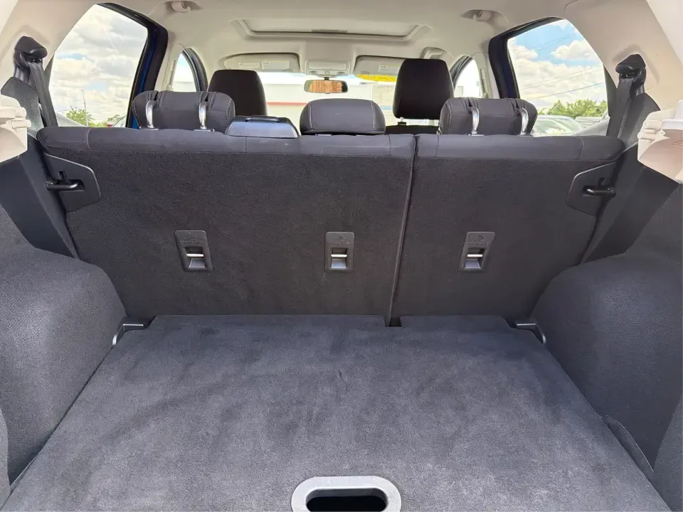 2020 Ford EcoSport SE (MAJ3S2GE5LC) with an EcoBoost 1L I-3 gasoline direct injection engine, 6A transmission, located at 1230 East Main St, Xenia, OH, 45385, (937) 908-9800, 39.688026, -83.910172 - Need a city-friendly SUV that can handle the daily commute, weekend errands, and quick getaways out to John Bryan State Park without feeling bulky? This **2020 Ford EcoSport SE** in eye-catching **Lightning Blue Metallic** is a smart fit for busy Xenia drivers who want easy parking, flexible cargo s - Photo#12