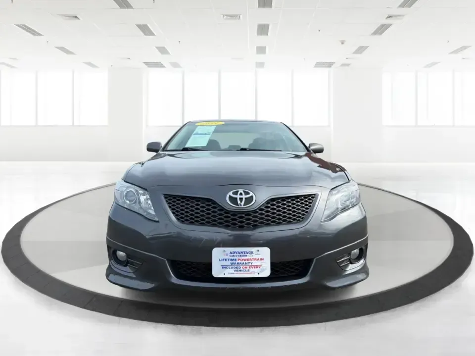 2011 Toyota Camry SE V6 (4T1BK3EK9BU) with an 3.5L V-6 DOHC engine, 6-Speed Automatic transmission, located at 4508 South Dixie Dr, Moraine, OH, 45439, (937) 908-9800, 39.689976, -84.218452 - Need a commuter that can eat up I75 miles all week, then still feel sporty for a Saturday drive past the Great Miami River or out toward the Miami Valley? This 2011 Toyota Camry SE V6 is the kind of practical-yet-fun sedan that fits real life in Piqua-reliable for work runs, comfortable for family e - Photo#7