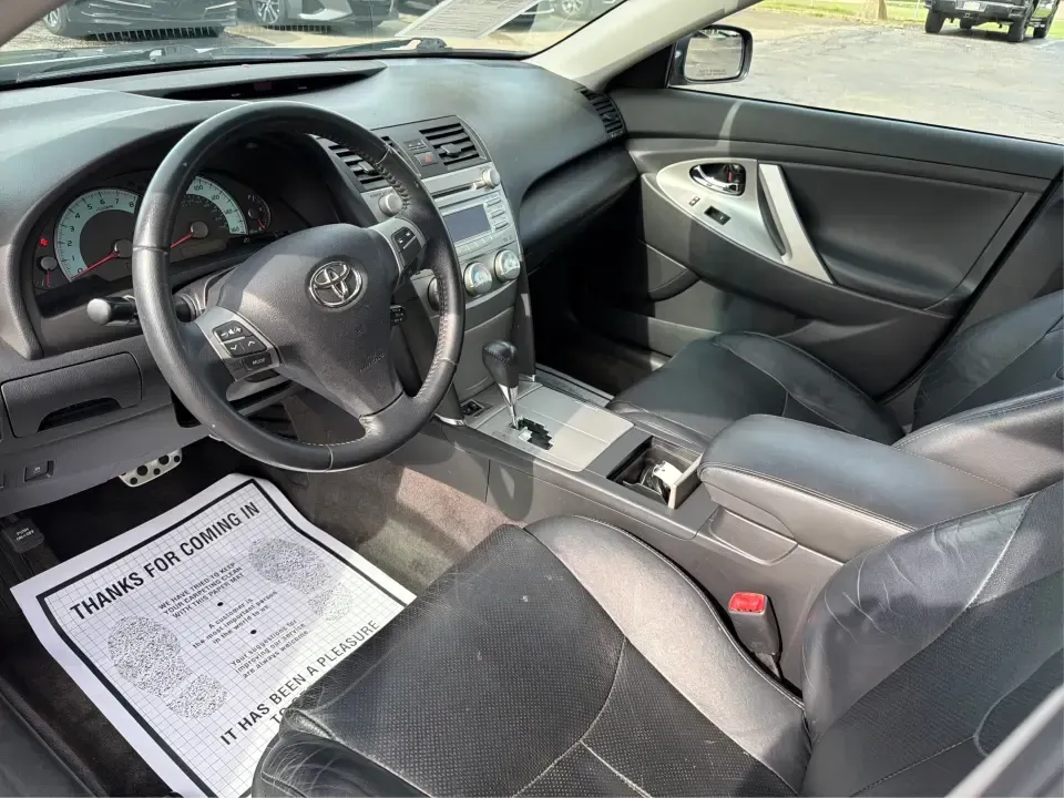 2011 Toyota Camry SE V6 (4T1BK3EK9BU) with an 3.5L V-6 DOHC engine, 6-Speed Automatic transmission, located at 4508 South Dixie Dr, Moraine, OH, 45439, (937) 908-9800, 39.689976, -84.218452 - Need a commuter that can eat up I75 miles all week, then still feel sporty for a Saturday drive past the Great Miami River or out toward the Miami Valley? This 2011 Toyota Camry SE V6 is the kind of practical-yet-fun sedan that fits real life in Piqua-reliable for work runs, comfortable for family e - Photo#9