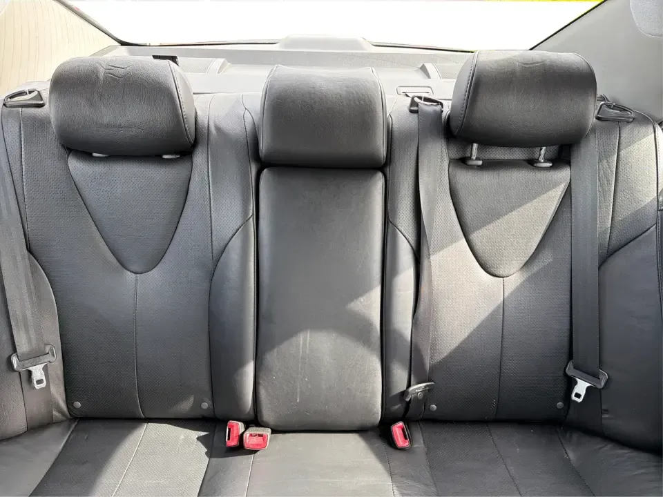 2011 Toyota Camry SE V6 (4T1BK3EK9BU) with an 3.5L V-6 DOHC engine, 6-Speed Automatic transmission, located at 4508 South Dixie Dr, Moraine, OH, 45439, (937) 908-9800, 39.689976, -84.218452 - Need a commuter that can eat up I75 miles all week, then still feel sporty for a Saturday drive past the Great Miami River or out toward the Miami Valley? This 2011 Toyota Camry SE V6 is the kind of practical-yet-fun sedan that fits real life in Piqua-reliable for work runs, comfortable for family e - Photo#14