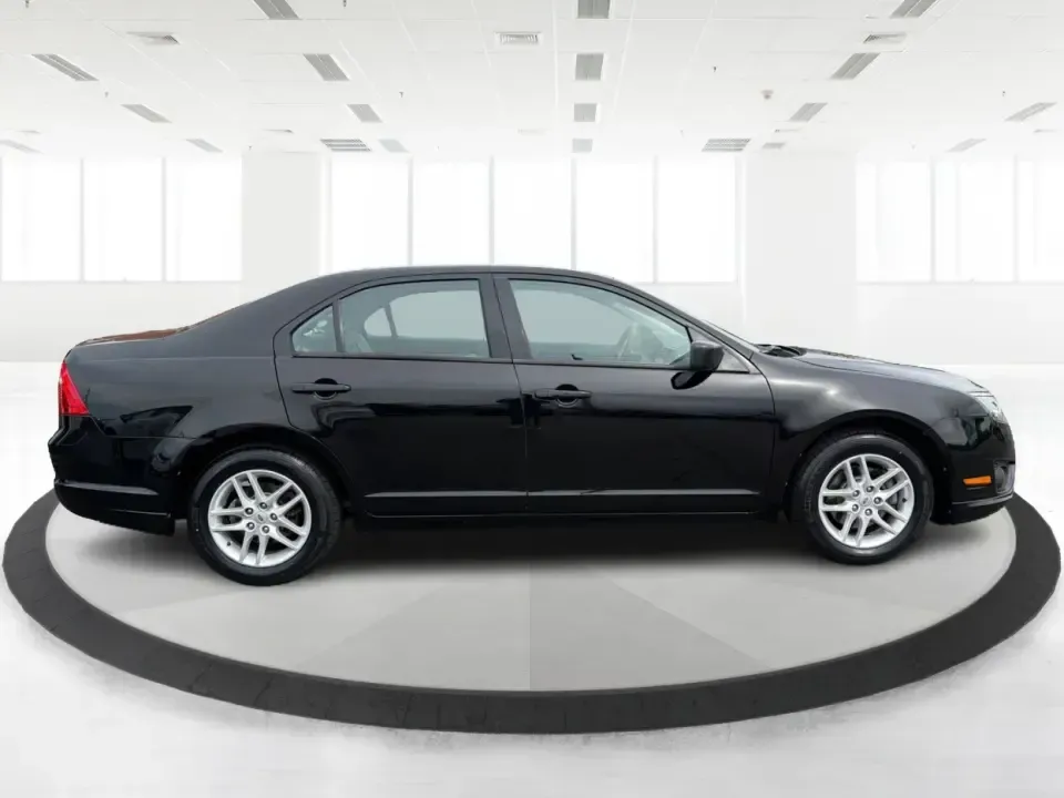 2012 Ford Fusion S (3FAHP0GA3CR) with an 2.5L L4 DOHC 16V engine, located at 1099 N County Rd 25A, Troy, OH, 45373, (937) 908-9800, 40.057079, -84.212883 - Need a dependable commuter that still feels comfortable for weekend plans and family errands around Miami County? This 2012 Ford Fusion S sedan is a smart fit for life in Troy, Ohio-easy to park downtown, smooth on longer drives up I75, and practical for everything from school drop-offs to shopping - Photo#1