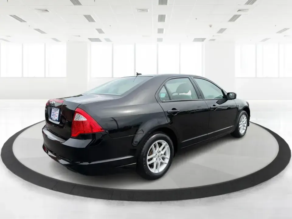 2012 Ford Fusion S (3FAHP0GA3CR) with an 2.5L L4 DOHC 16V engine, located at 1099 N County Rd 25A, Troy, OH, 45373, (937) 908-9800, 40.057079, -84.212883 - Need a dependable commuter that still feels comfortable for weekend plans and family errands around Miami County? This 2012 Ford Fusion S sedan is a smart fit for life in Troy, Ohio-easy to park downtown, smooth on longer drives up I75, and practical for everything from school drop-offs to shopping - Photo#2