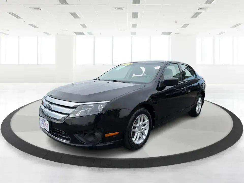 2012 Ford Fusion S (3FAHP0GA3CR) with an 2.5L L4 DOHC 16V engine, located at 1099 N County Rd 25A, Troy, OH, 45373, (937) 908-9800, 40.057079, -84.212883 - Need a dependable commuter that still feels comfortable for weekend plans and family errands around Miami County? This 2012 Ford Fusion S sedan is a smart fit for life in Troy, Ohio-easy to park downtown, smooth on longer drives up I75, and practical for everything from school drop-offs to shopping - Photo#8