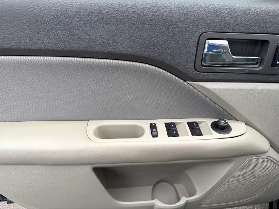 2012 Ford Fusion S (3FAHP0GA3CR) with an 2.5L L4 DOHC 16V engine, located at 1099 N County Rd 25A, Troy, OH, 45373, (937) 908-9800, 40.057079, -84.212883 - Need a dependable commuter that still feels comfortable for weekend plans and family errands around Miami County? This 2012 Ford Fusion S sedan is a smart fit for life in Troy, Ohio-easy to park downtown, smooth on longer drives up I75, and practical for everything from school drop-offs to shopping - Photo#18