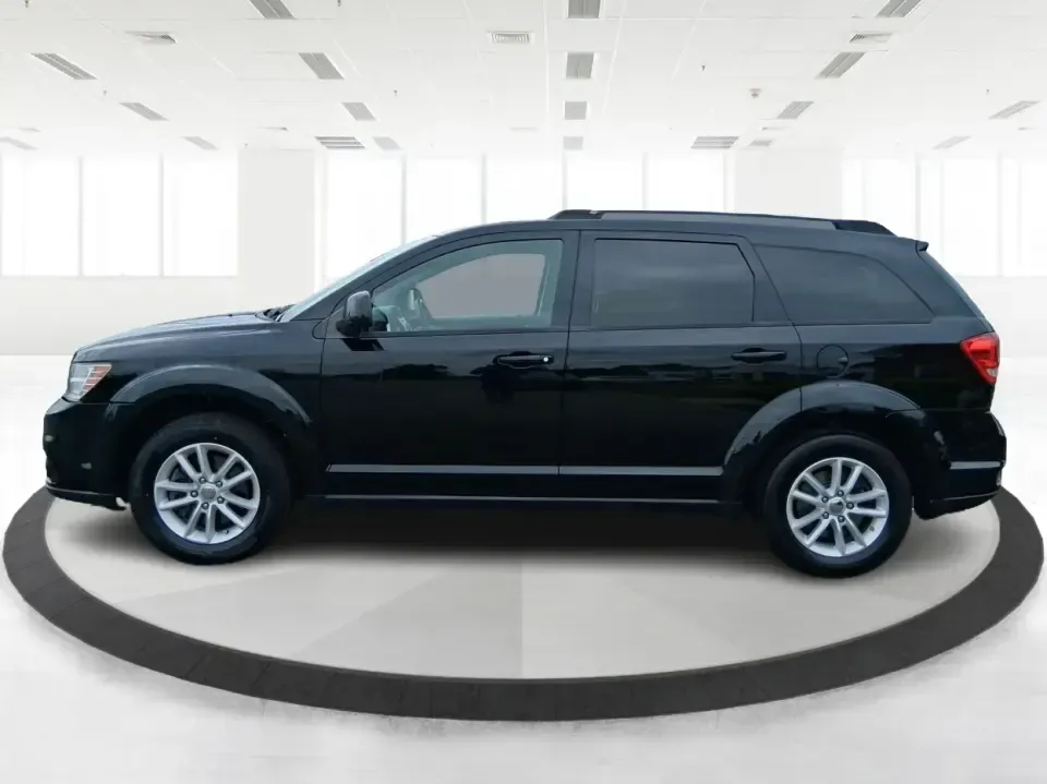 2016 Dodge Journey SXT (3C4PDCBB9GT) with an 2.4L L6 DOHC 16V engine, 4A transmission, located at 1230 East Main St, Xenia, OH, 45385, (937) 908-9800, 39.688026, -83.910172 - Pack up the kids, load the groceries, or point the nose toward a weekend getaway at John Bryan State Park-this 2016 Dodge Journey SXT is the kind of practical SUV that fits real life in and around Xenia. With three-row flexibility, a comfortable ride for longer drives, and everyday convenience featu - Photo#5