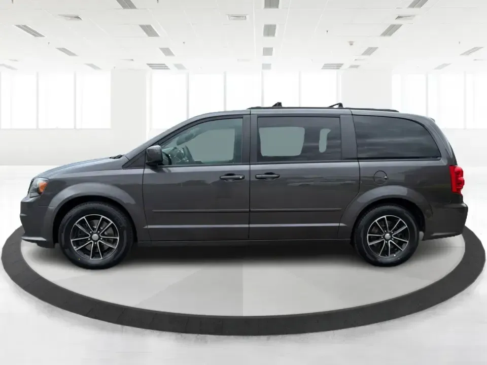 2017 Dodge Grand Caravan GT (2C4RDGEGXHR) with an Pentastar 3.6L V-6 DOHC engine, 6A transmission, located at 8750 N County Rd 25A, Piqua, OH, 45356, (937) 908-9800, 40.164391, -84.232513 - Picture the next family road trip, school drop-off line, or weekend tournament run-everyone comfortable, gear loaded, and the drive feeling easy. This 2017 Dodge Grand Caravan GT is built for real life in West Central Ohio, giving growing families and busy commuters the space, flexibility, and every - Photo#5