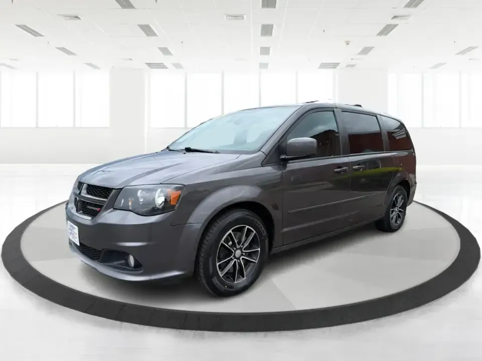 2017 Dodge Grand Caravan GT (2C4RDGEGXHR) with an Pentastar 3.6L V-6 DOHC engine, 6A transmission, located at 8750 N County Rd 25A, Piqua, OH, 45356, (937) 908-9800, 40.164391, -84.232513 - Picture the next family road trip, school drop-off line, or weekend tournament run-everyone comfortable, gear loaded, and the drive feeling easy. This 2017 Dodge Grand Caravan GT is built for real life in West Central Ohio, giving growing families and busy commuters the space, flexibility, and every - Photo#8