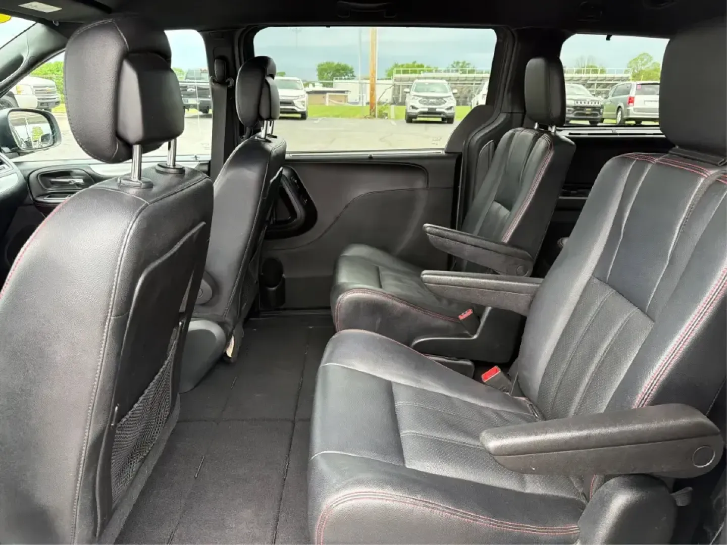 2017 Dodge Grand Caravan GT (2C4RDGEGXHR) with an Pentastar 3.6L V-6 DOHC engine, 6A transmission, located at 4508 South Dixie Dr, Moraine, OH, 45439, (937) 908-9800, 39.689976, -84.218452 - Picture the next family road trip, school drop-off line, or weekend tournament run-everyone comfortable, gear loaded, and the drive feeling easy. This 2017 Dodge Grand Caravan GT is built for real life in West Central Ohio, giving growing families and busy commuters the space, flexibility, and every - Photo#10