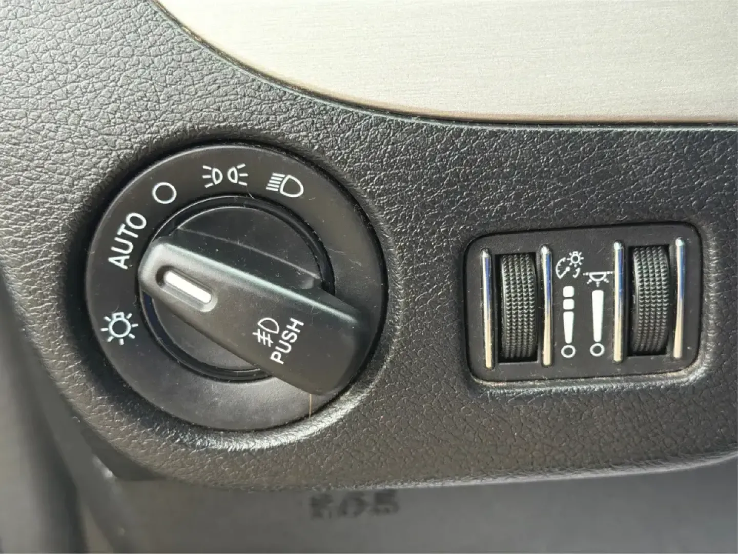 2017 Dodge Grand Caravan GT (2C4RDGEGXHR) with an Pentastar 3.6L V-6 DOHC engine, 6A transmission, located at 4508 South Dixie Dr, Moraine, OH, 45439, (937) 908-9800, 39.689976, -84.218452 - Picture the next family road trip, school drop-off line, or weekend tournament run-everyone comfortable, gear loaded, and the drive feeling easy. This 2017 Dodge Grand Caravan GT is built for real life in West Central Ohio, giving growing families and busy commuters the space, flexibility, and every - Photo#17