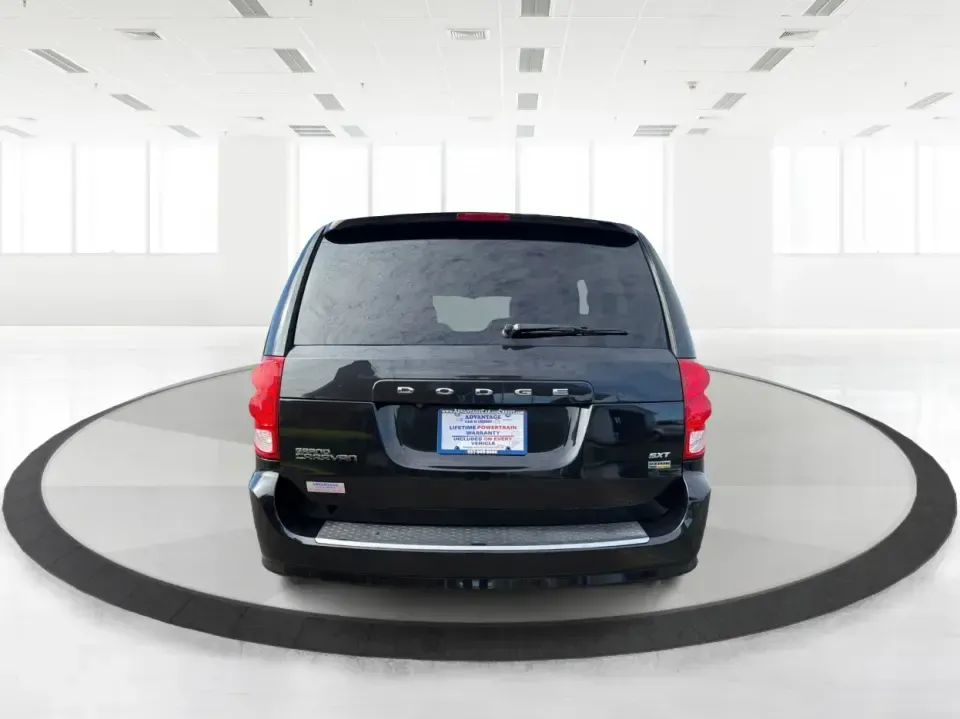 2017 Dodge Grand Caravan SXT (2C4RDGCG6HR) with an Pentastar 3.6L V-6 DOHC engine, 6A transmission, located at 1230 East Main St, Xenia, OH, 45385, (937) 908-9800, 39.688026, -83.910172 - Make school drop-offs, grocery runs, and weekend road trips feel easy again in a family-ready van that's built to haul people, gear, and memories. This 2017 Dodge Grand Caravan SXT in Black Onyx Crystal Pearlcoat is a smart pick for growing families, busy commuters who need space, and budget-conscio - Photo#3