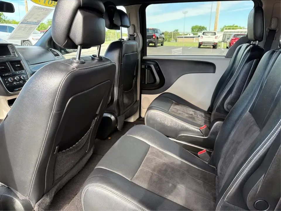 2017 Dodge Grand Caravan SXT (2C4RDGCG6HR) with an Pentastar 3.6L V-6 DOHC engine, 6A transmission, located at 1230 East Main St, Xenia, OH, 45385, (937) 908-9800, 39.688026, -83.910172 - Make school drop-offs, grocery runs, and weekend road trips feel easy again in a family-ready van that's built to haul people, gear, and memories. This 2017 Dodge Grand Caravan SXT in Black Onyx Crystal Pearlcoat is a smart pick for growing families, busy commuters who need space, and budget-conscio - Photo#10