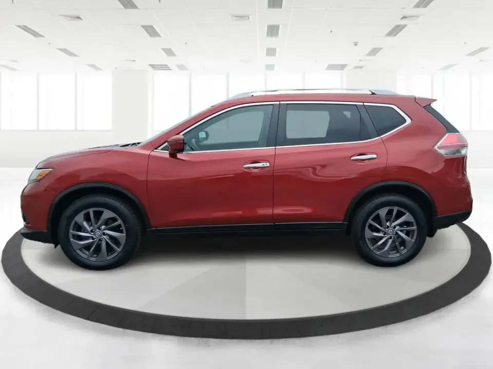 2016 Nissan Rogue SL (5N1AT2MV7GC) with an 2.5L I-4 DOHC engine, CVT transmission, located at 1230 East Main St, Xenia, OH, 45385, (937) 908-9800, 39.688026, -83.910172 - Picture your next Ohio weekend: packing up for John Bryan State Park, cruising out toward Clifton Gorge, or simply making the school run and the daily commute down US-35 feel easier and more comfortable. This 2016 Nissan Rogue SL in eye-catching Cayenne Red is the kind of practical, do-it-all SUV th - Photo#5