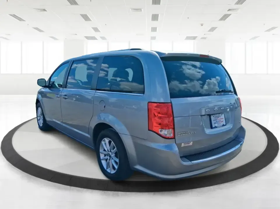2018 Dodge Grand Caravan SXT (2C4RDGCG5JR) with an Pentastar 3.6L V-6 DOHC engine, 6A transmission, located at 8750 N County Rd 25A, Piqua, OH, 45356, (937) 908-9800, 40.164391, -84.232513 - Road-trip weekends to Indian Lake, daily school drop-offs, and stress-free grocery runs-all get easier when you have a van built for real life. This 2018 Dodge Grand Caravan SXT in Billet Clearcoat is a smart pick for growing families, busy commuters traveling up and down I75, and budget-conscious b - Photo#4