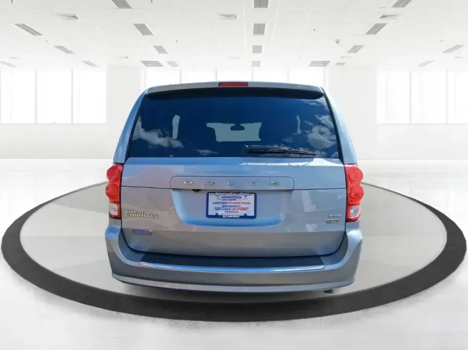 2018 Dodge Grand Caravan SXT (2C4RDGCG5JR) with an Pentastar 3.6L V-6 DOHC engine, 6A transmission, located at 880 E. National Road, Vandalia, OH, 45377, (937) 908-9800, 39.891918, -84.183594 - Road-trip weekends to Indian Lake, daily school drop-offs, and stress-free grocery runs-all get easier when you have a van built for real life. This 2018 Dodge Grand Caravan SXT in Billet Clearcoat is a smart pick for growing families, busy commuters traveling up and down I75, and budget-conscious b - Photo#3