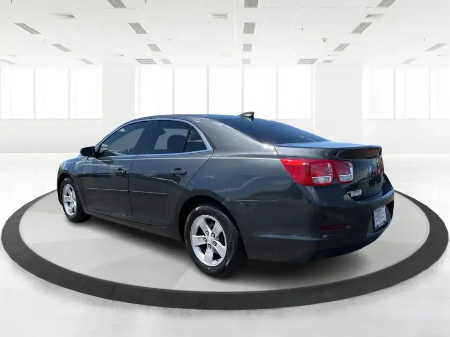 2015 Chevrolet Malibu LS (1G11B5SLXFF) with an ECOTEC 2.5L I-4 gasoline direct injection engine, 6-Speed Automatic transmission, located at 1951 S Dayton Lakeview Rd., New Carlisle, OH, 45344, (937) 908-9800, 39.890999, -84.050255 - Need a dependable commuter that can handle the daily drive from New Carlisle to Dayton, Springfield, or Wright-Patterson AFB-while still being comfortable for school drop-offs, errands, and weekend plans? This 2015 Chevrolet Malibu LS is a smart, budget-friendly sedan that fits real life: efficient, - Photo#4