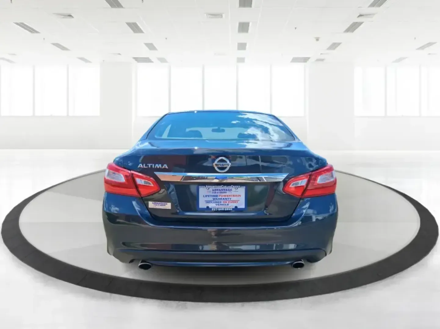 2017 Nissan Altima 2.5 S (1N4AL3APXHN) with an 2.5L I-4 DOHC engine, CVT transmission, located at 401 Woodman Dr, Riverside, OH, 45431, (937) 908-9800, 39.760899, -84.123421 - Need a reliable daily driver for the I70 commute, school drop-offs, and weekend errands around Clark County? This 2017 Nissan Altima 2.5 S in sleek Gun Metallic is a smart, comfortable sedan that fits real life-easy to park in town, smooth on longer drives toward Dayton, and efficient enough for bud- Photo#3