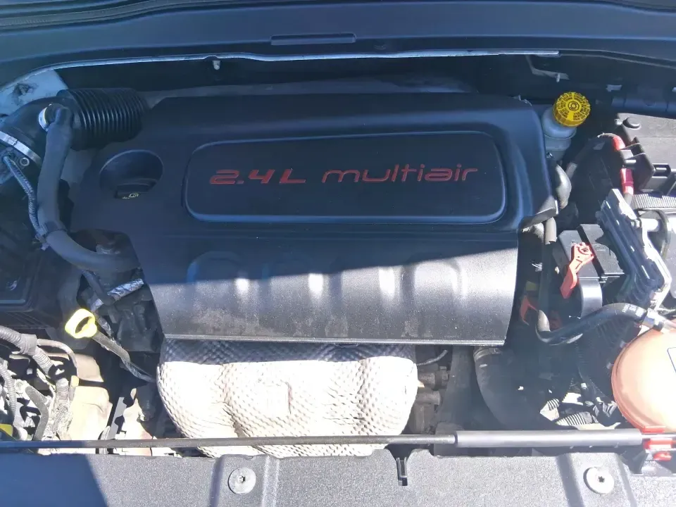 2015 Jeep Renegade Limited (ZACCJADT8FP) with an MultiAir2 Tigershark 2.4L I-4 variable valve contr engine, 9-Speed Automatic transmission, located at 401 Woodman Dr, Riverside, OH, 45431, (937) 908-9800, 39.760899, -84.123421 - Weekend plans, daily commutes, and last-minute road trips feel a lot easier when you've got a compact SUV that fits downtown parking spots but still has the confidence for I-675 and the back roads around the Miami Valley. This 2015 Jeep Renegade Limited is a smart pick for drivers who want SUV versa - Photo#11