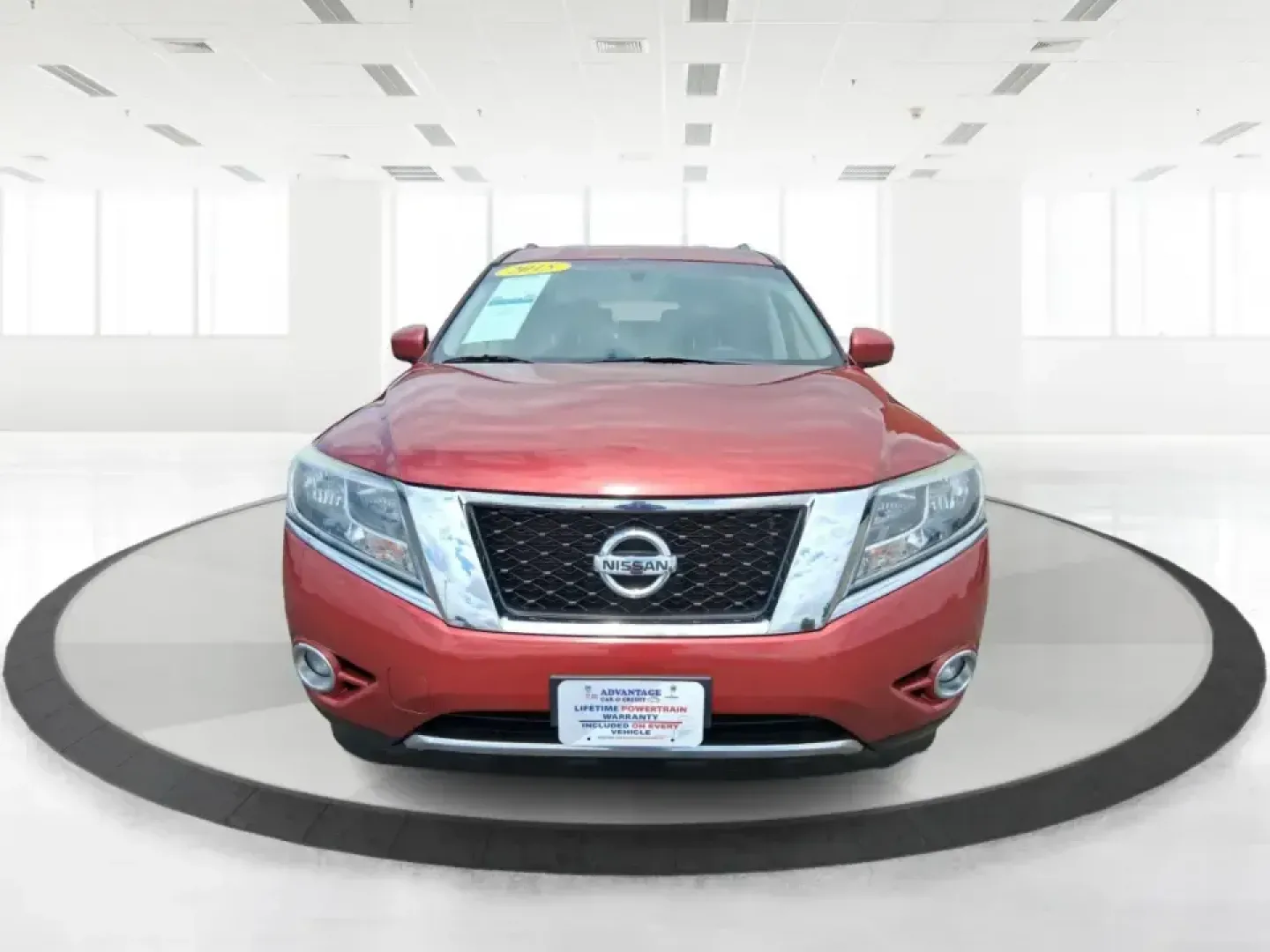 2015 Nissan Pathfinder SV (5N1AR2MM6FC) with an 3.5L V-6 DOHC engine, Continuously Variable Transmission transmission, located at 401 Woodman Dr, Riverside, OH, 45431, (937) 908-9800, 39.760899, -84.123421 - Need one SUV that can handle the weekday school run, the long commute down I675, and a spontaneous weekend escape to Carillon Historical Park or a day at the National Museum of the U.S. Air Force? This 2015 Nissan Pathfinder SV in eye-catching Cayenne Red is built for real life in Riverside, Ohio-ro - Photo#7