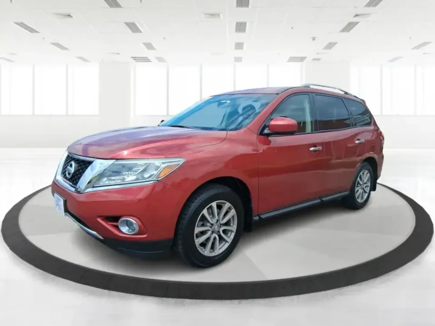 2015 Nissan Pathfinder SV (5N1AR2MM6FC) with an 3.5L V-6 DOHC engine, Continuously Variable Transmission transmission, located at 401 Woodman Dr, Riverside, OH, 45431, (937) 908-9800, 39.760899, -84.123421 - Need one SUV that can handle the weekday school run, the long commute down I675, and a spontaneous weekend escape to Carillon Historical Park or a day at the National Museum of the U.S. Air Force? This 2015 Nissan Pathfinder SV in eye-catching Cayenne Red is built for real life in Riverside, Ohio-ro - Photo#8