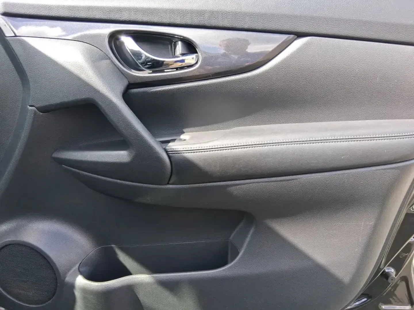 2017 Nissan Rogue SV (KNMAT2MV0HP) with an 2.5L I-4 DOHC engine, CVT transmission, located at 8750 N County Rd 25A, Piqua, OH, 45356, (937) 908-9800, 40.164391, -84.232513 - Picture your next road trip up I75 with the family, a weekend run to Indian Lake, or a confidence-inspiring commute through Miami County in a versatile SUV that's built to handle Ohio's changing seasons. This **2017 Nissan Rogue SV** in **Magnetic Black** brings the everyday practicality busy househ - Photo#19