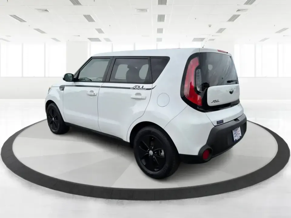 2014 Kia Soul Base (KNDJN2A20E7) with an 1.6L L4 DOHC 16V engine, located at 1184 Kauffman Ave, Fairborn, OH, 45324, (937) 908-9800, 39.807072, -84.030914 - Need a practical, easy-to-park commuter that can also handle grocery runs, campus life, and weekend trips around the Miami Valley? This 2014 Kia Soul Base in bright White delivers the kind of everyday versatility that fits real life in Fairborn-whether you're commuting to Wright-Patterson AFB, headi - Photo#4