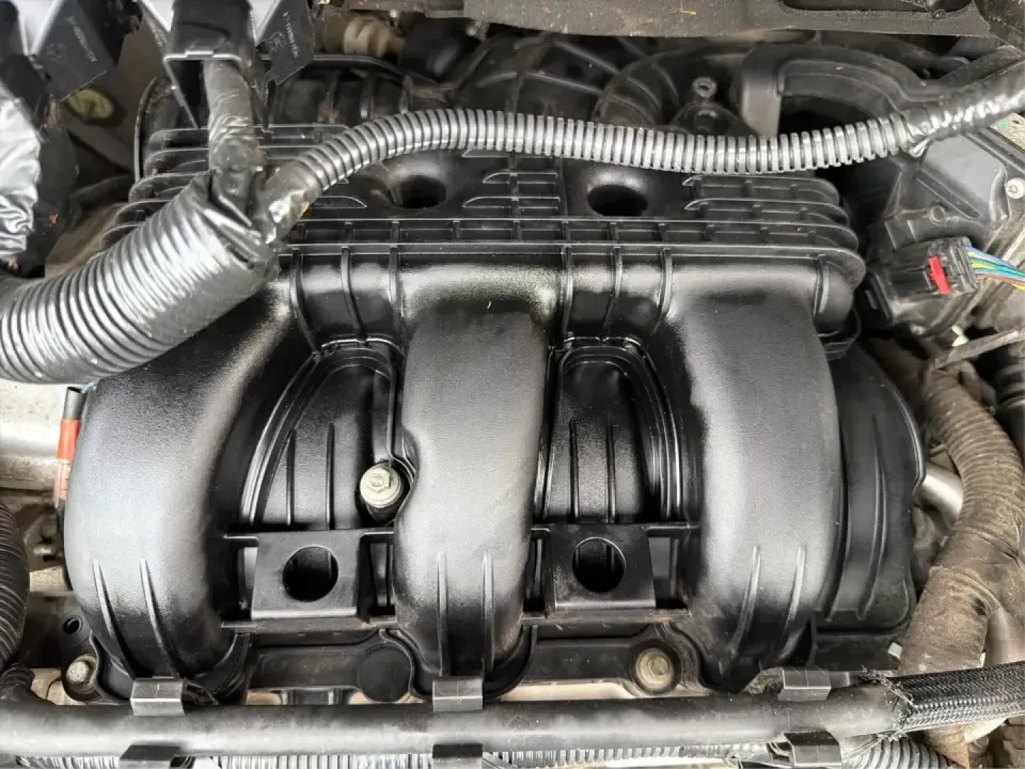 2007 Ford Edge SEL Plus (2FMDK39CX7B) with an Duratec 3.5L V-6 DOHC engine, 6-Speed Automatic Overdrive transmission, located at 880 E. National Road, Vandalia, OH, 45377, (937) 908-9800, 39.891918, -84.183594 - Need a comfortable, confident SUV for daily commuting on I75, school drop-offs, or weekend runs to Englewood MetroPark? This 2007 Ford Edge SEL Plus blends roomy practicality with upscale touches, making it a smart pick for drivers who want an easy-to-live-with crossover that fits real life in Vanda - Photo#11