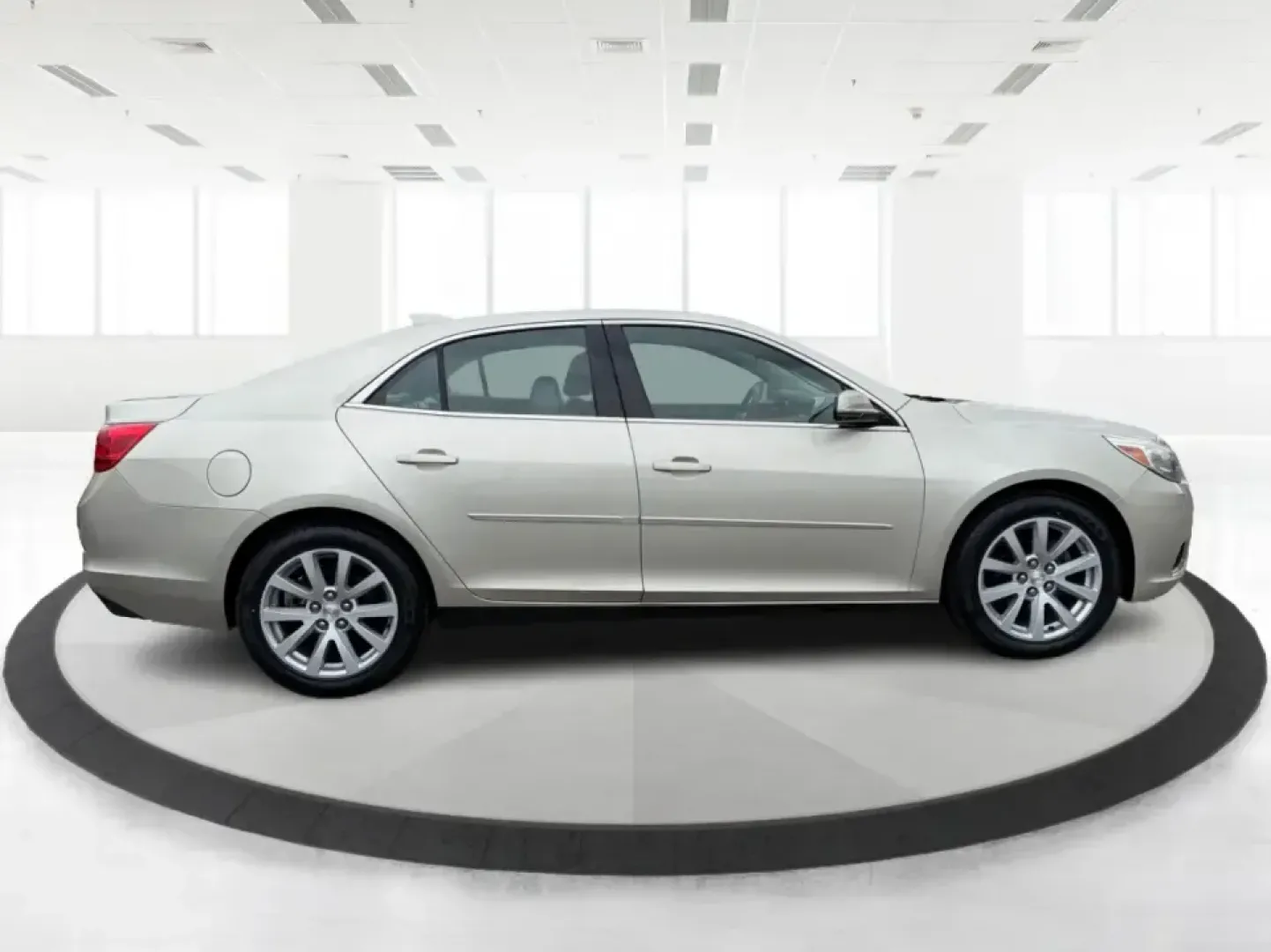 2015 Chevrolet Malibu 2LT (1G11D5SL1FF) with an ECOTEC 2.5L I-4 gasoline direct injection engine, 6-Speed Automatic transmission, located at 4508 South Dixie Dr, Moraine, OH, 45439, (937) 908-9800, 39.689976, -84.218452 - Set up for the daily commute, school drop-offs, and easy weekend getaways, this 2015 Chevrolet Malibu 2LT is the kind of comfortable midsize sedan that fits real life in the Miami Valley. With its smooth ride, practical cabin space, and commuter-friendly efficiency, it's a smart pick for drivers who - Photo#1