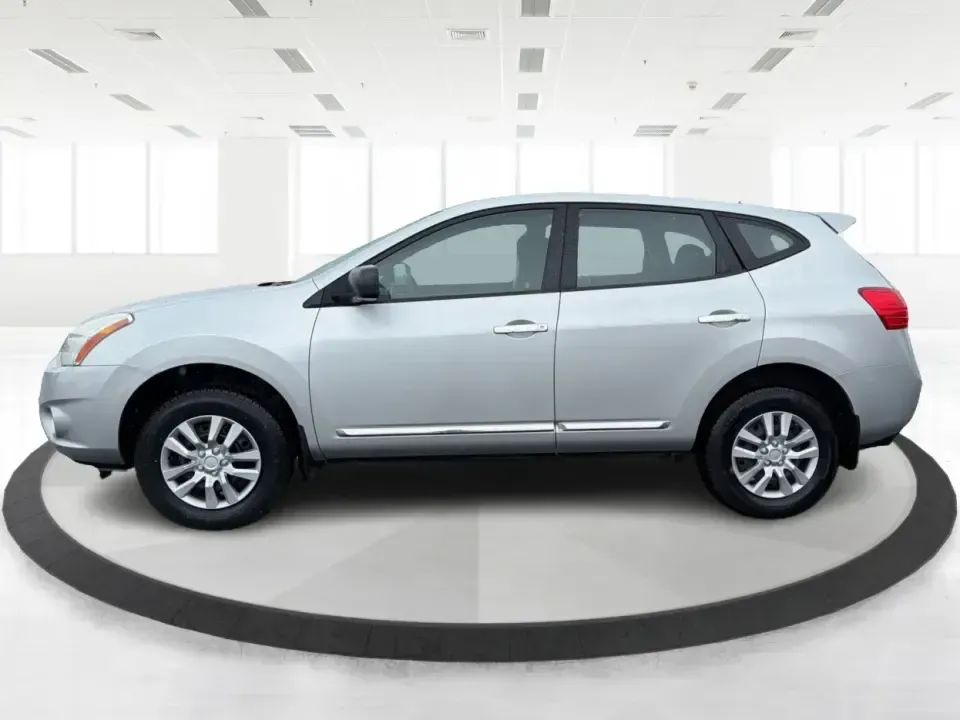 2012 Nissan Rogue S (JN8AS5MV2CW) with an 2.5L I-4 DOHC engine, Continuously Variable Transmission transmission, located at 1230 East Main St, Xenia, OH, 45385, (937) 908-9800, 39.688026, -83.910172 - Weekend getaways to Carillon Historical Park, grocery runs for a growing family, or a steady daily commute down I675 and Route 35-this 2012 Nissan Rogue S is the kind of compact SUV that fits real life in Riverside, Ohio. With its easy-to-park size, versatile cargo space, and confident all-wheel dri - Photo#5