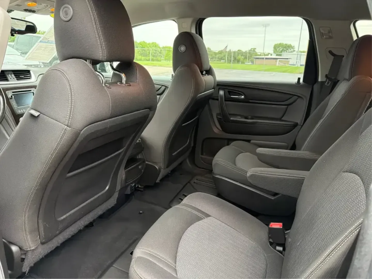 2016 Chevrolet Traverse 1LT (1GNKRGKD1GJ) with an 3.6L V-6 gasoline direct injection engine, 6A transmission, located at 8750 N County Rd 25A, Piqua, OH, 45356, (937) 908-9800, 40.164391, -84.232513 - Load up the kids, the cooler, and the weekend plans-this 2016 Chevrolet Traverse 1LT is the kind of family-ready SUV that makes school runs, long commutes, and Ohio road trips feel simpler. With three-row flexibility, a confident 3.6L V6, and everyday comfort features, it's a smart pick for growing- Photo#10