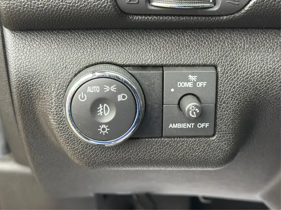 2016 Chevrolet Traverse 1LT (1GNKRGKD1GJ) with an 3.6L V-6 gasoline direct injection engine, 6A transmission, located at 8750 N County Rd 25A, Piqua, OH, 45356, (937) 908-9800, 40.164391, -84.232513 - Load up the kids, the cooler, and the weekend plans-this 2016 Chevrolet Traverse 1LT is the kind of family-ready SUV that makes school runs, long commutes, and Ohio road trips feel simpler. With three-row flexibility, a confident 3.6L V6, and everyday comfort features, it's a smart pick for growing - Photo#17