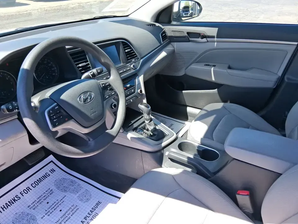 2017 Hyundai Elantra SE (5NPD84LF7HH) with an Nu 2L I-4 DOHC engine, 6A transmission, located at 880 E. National Road, Vandalia, OH, 45377, (937) 908-9800, 39.891918, -84.183594 - Need a smart, efficient sedan for the daily commute from Vandalia to Dayton, quick school drop-offs, or weekend runs out to the National Museum of the U.S. Air Force? This 2017 Hyundai Elantra SE is the kind of practical, comfortable ride that fits real life-easy to park, easy to drive, and efficien - Photo#9