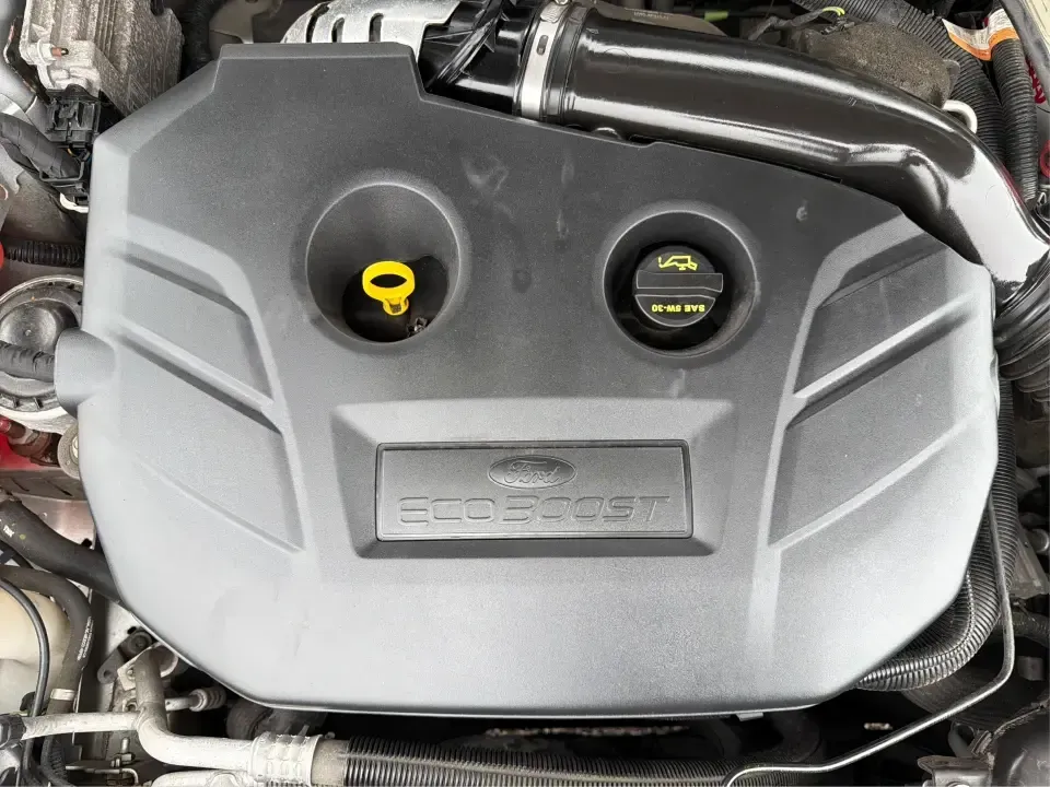 2014 Ford Fusion SE (3FA6P0H90ER) with an 2.0L L4 DOHC 16V engine, located at 1951 S Dayton Lakeview Rd., New Carlisle, OH, 45344, (937) 908-9800, 39.890999, -84.050255 - Need a smart, comfortable sedan for the daily drive from New Carlisle to Dayton, Wright-Patterson AFB, or Springfield-plus something that's still enjoyable for weekend trips to Buck Creek or an evening out near The Greene? This 2014 Ford Fusion SE blends commuter-friendly efficiency with upscale fea - Photo#11