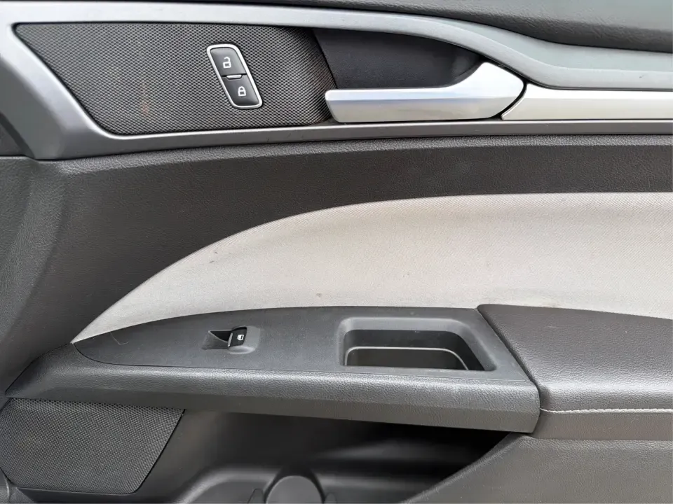 2014 Ford Fusion S (3FA6P0G78ER) with an Duratec 2.5L I-4 DOHC engine, located at 8750 N County Rd 25A, Piqua, OH, 45356, (937) 908-9800, 40.164391, -84.232513 - Are you on the hunt for a reliable sedan that fits seamlessly into your everyday life? Look no further than this stunning 2014 Ford Fusion S, available now at Advantage Car and Credit in Fairborn, OH. This vehicle is the perfect choice for budget-conscious buyers or families needing a dependable rid - Photo#19