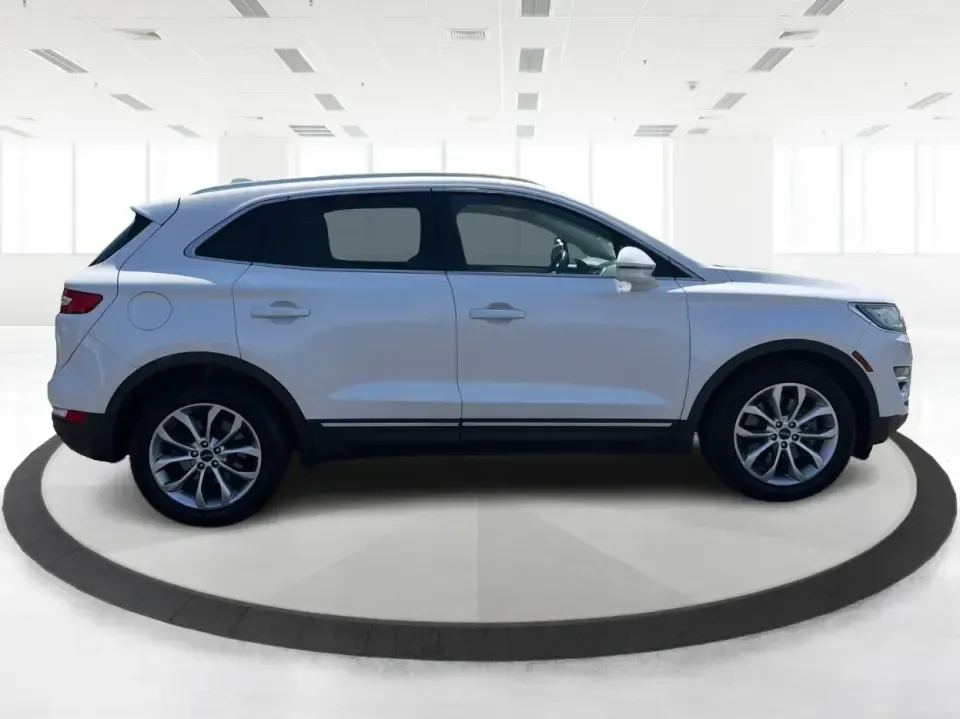 2015 Lincoln MKC Base (5LMTJ2AH4FU) with an 2.3L L4 DOHC 16V engine, 6-Speed Automatic transmission, located at 1230 East Main St, Xenia, OH, 45385, (937) 908-9800, 39.688026, -83.910172 - Upgrade your everyday drive with a compact luxury SUV that fits real life-comfortable for long commutes up and down US-35, confident for snowy Ohio mornings, and polished enough for date night in downtown Xenia or a weekend escape to John Bryan State Park. This **2015 Lincoln MKC Base** in **White** - Photo#1
