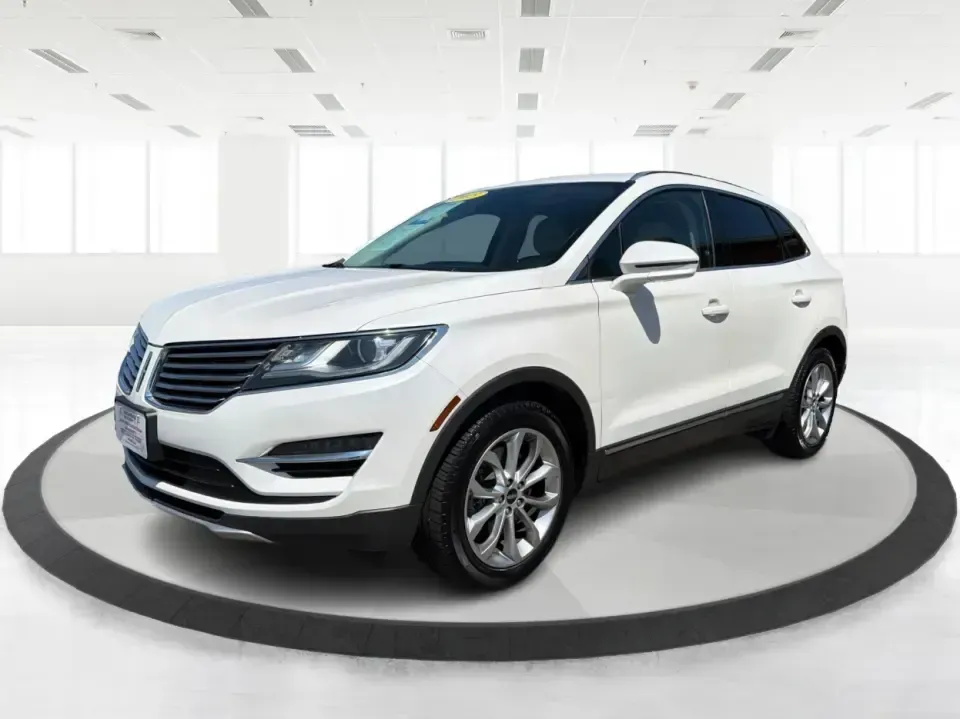 2015 Lincoln MKC Base (5LMTJ2AH4FU) with an 2.3L L4 DOHC 16V engine, 6-Speed Automatic transmission, located at 1230 East Main St, Xenia, OH, 45385, (937) 908-9800, 39.688026, -83.910172 - Upgrade your everyday drive with a compact luxury SUV that fits real life-comfortable for long commutes up and down US-35, confident for snowy Ohio mornings, and polished enough for date night in downtown Xenia or a weekend escape to John Bryan State Park. This **2015 Lincoln MKC Base** in **White** - Photo#8