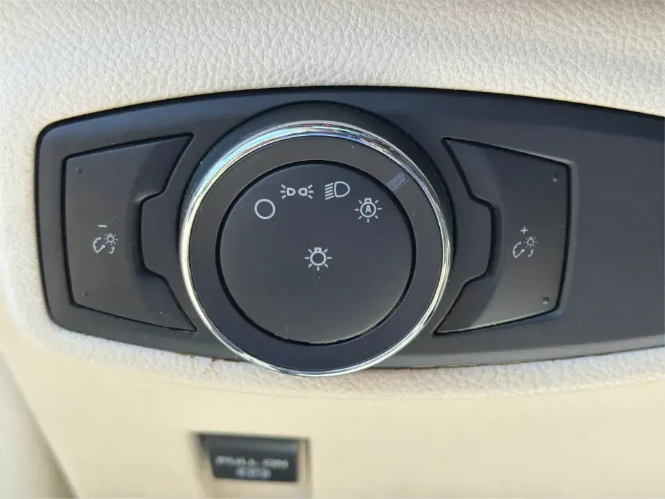 2015 Lincoln MKC Base (5LMTJ2AH4FU) with an 2.3L L4 DOHC 16V engine, 6-Speed Automatic transmission, located at 1230 East Main St, Xenia, OH, 45385, (937) 908-9800, 39.688026, -83.910172 - Upgrade your everyday drive with a compact luxury SUV that fits real life-comfortable for long commutes up and down US-35, confident for snowy Ohio mornings, and polished enough for date night in downtown Xenia or a weekend escape to John Bryan State Park. This **2015 Lincoln MKC Base** in **White** - Photo#16