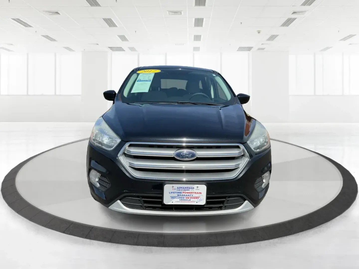 2017 Ford Escape SE (1FMCU0G9XHU) with an EcoBoost 1.5L I-4 gasoline direct injection engine, located at 1184 Kauffman Ave, Fairborn, OH, 45324, (937) 908-9800, 39.807072, -84.030914 - ### Discover the Adventure of the 2017 Ford Escape SE at Advantage Car and Credit<br /> <br /> If you're seeking a vehicle that perfectly adapts to your active lifestyle, look no further than the 2017 Ford Escape SE, available now at Advantage Car and Credit in Fairborn, OH. Whether you're embarking - Photo#7