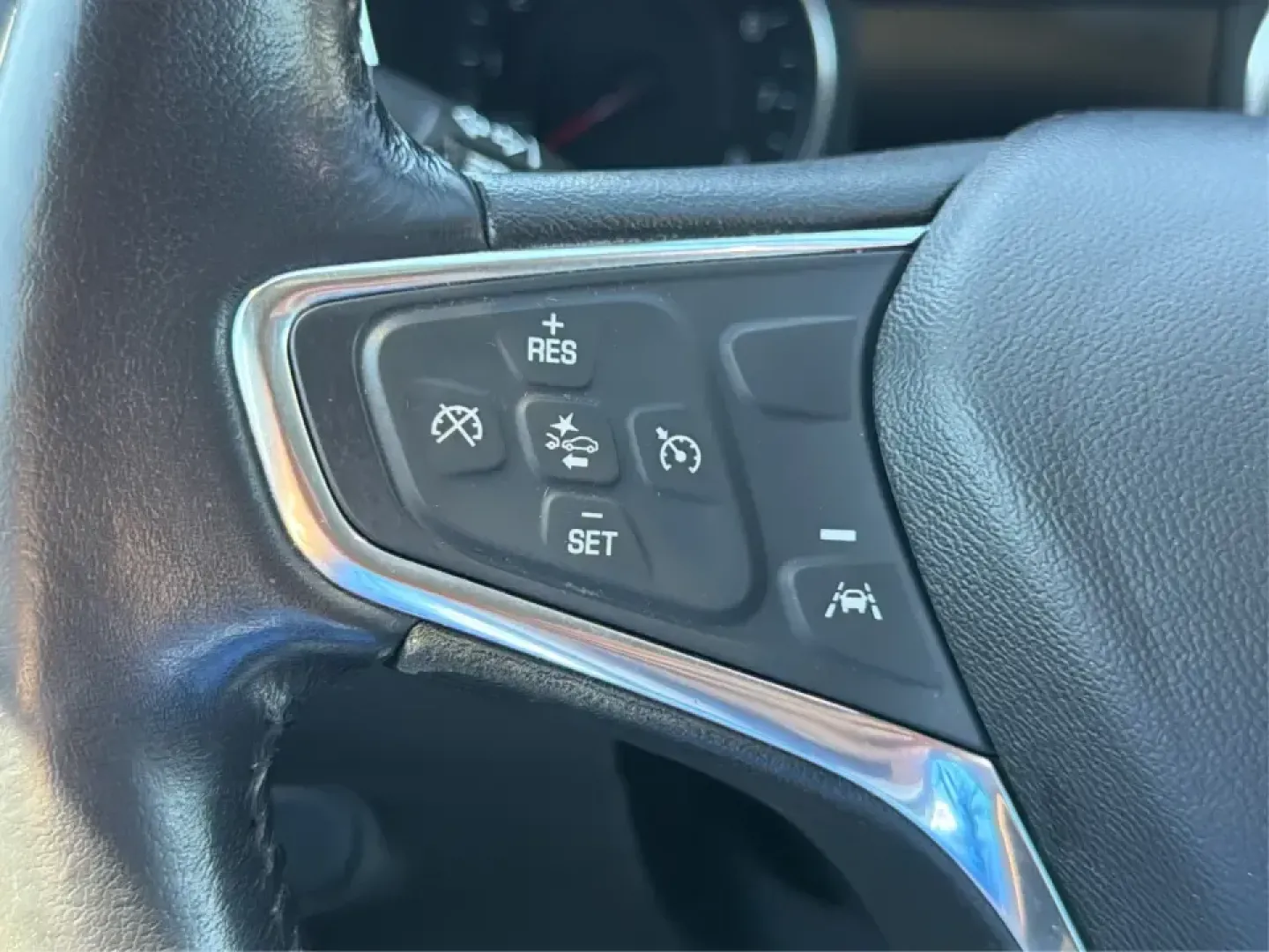 2019 Chevrolet Equinox LT (3GNAXJEV6KS) with an 1.5L I-4 gasoline direct injection engine, 6A transmission, located at 4508 South Dixie Dr, Moraine, OH, 45439, (937) 908-9800, 39.689976, -84.218452 - Need one SUV that can handle weekday commutes down South Dixie Dr, school drop-offs, and a weekend run to Carillon Historical Park or the Dayton Dragons game? This 2019 Chevrolet Equinox LT in eye-catching Cajun Red Tintcoat is a smart, comfortable choice for busy lives in the Miami Valley-especiall- Photo#15